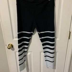 Stripped workout leggings